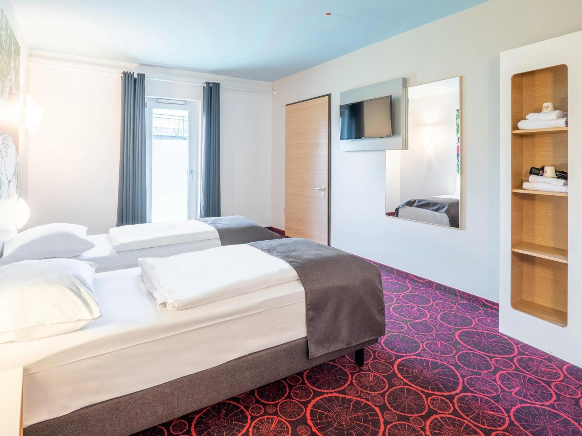 B&B Hotel Offenburg-City ภายนอก รูปภาพ