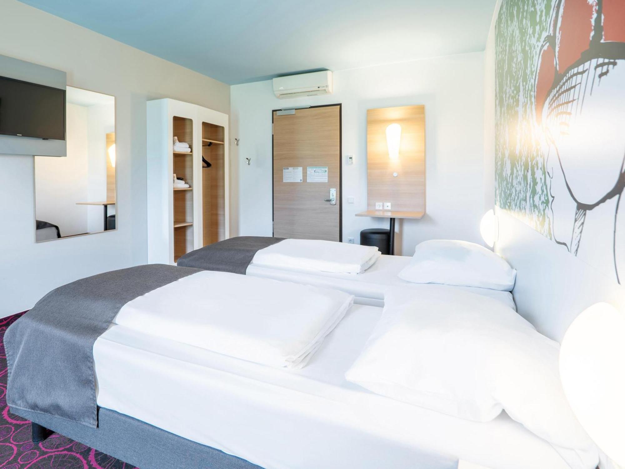 B&B Hotel Offenburg-City ภายนอก รูปภาพ