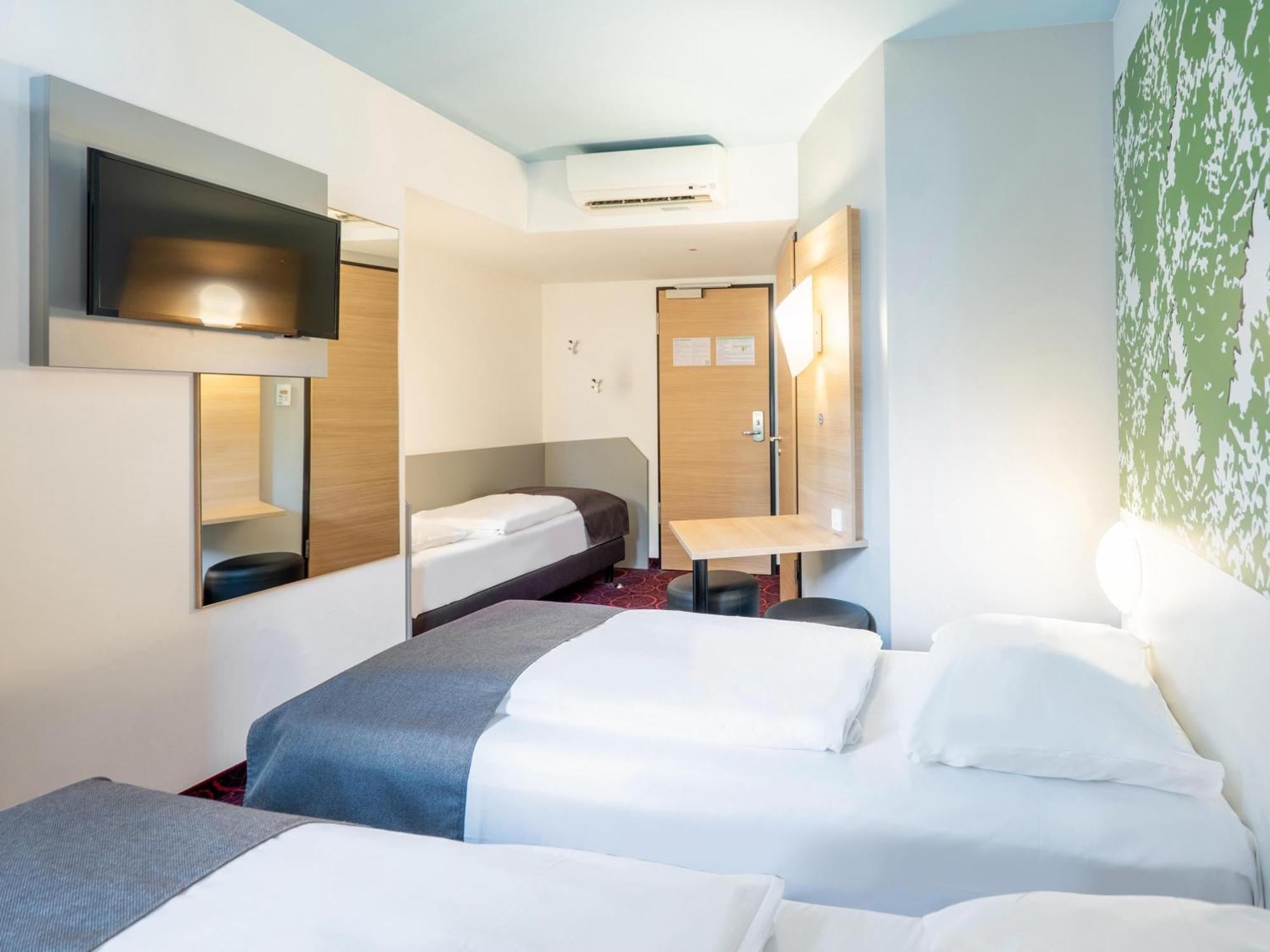 B&B Hotel Offenburg-City ภายนอก รูปภาพ