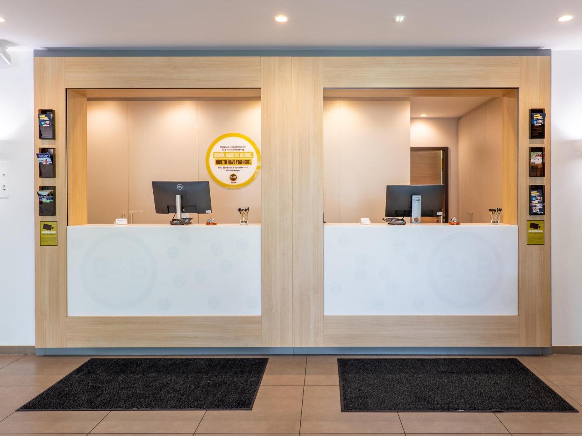 B&B Hotel Offenburg-City ภายนอก รูปภาพ