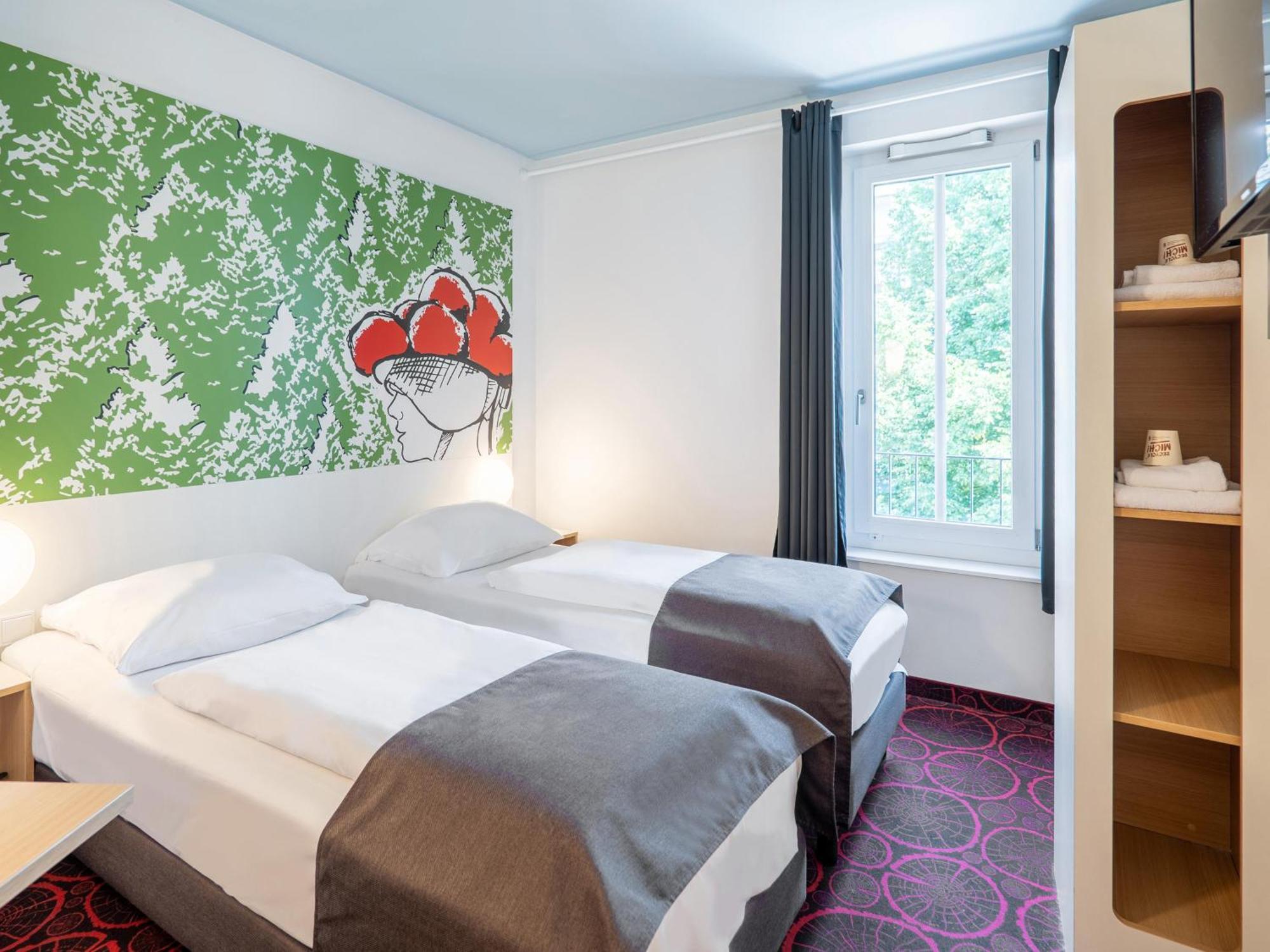 B&B Hotel Offenburg-City ภายนอก รูปภาพ