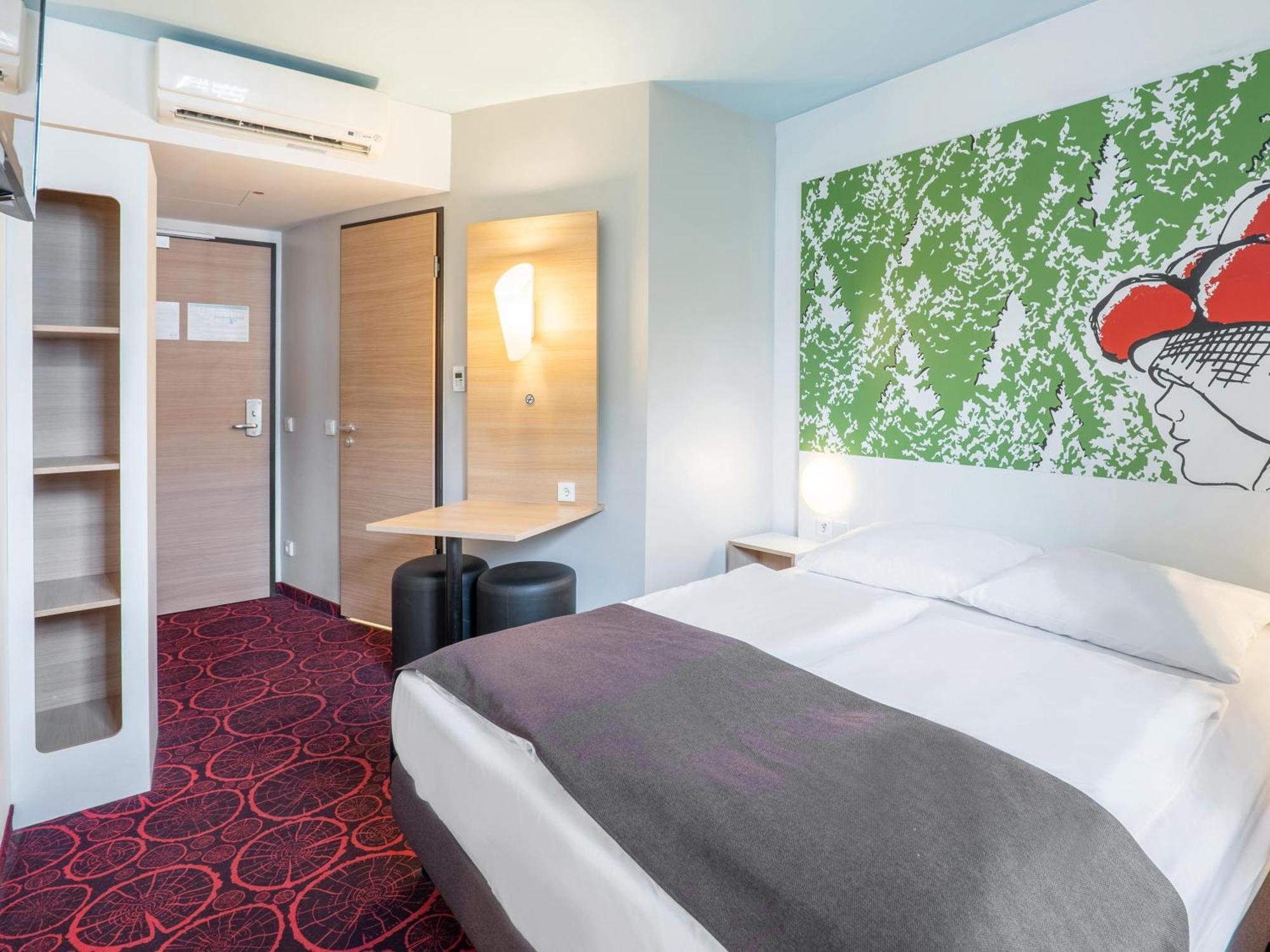 B&B Hotel Offenburg-City ภายนอก รูปภาพ